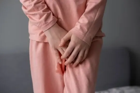 Tiểu không tự chủ ở phụ nữ: Nguyên nhân và điều trị